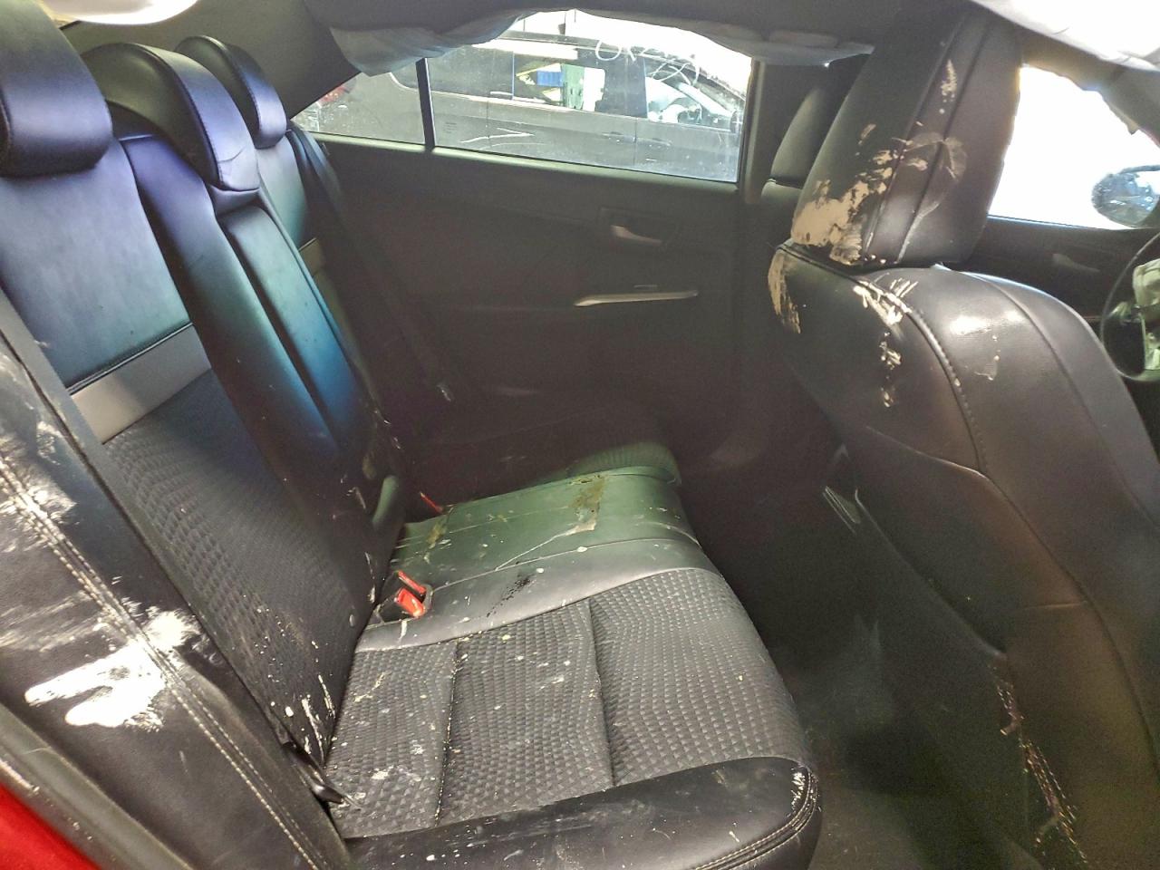2014 TOYOTA CAMRY L photo 10