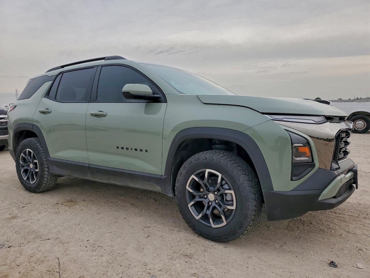2026 CHEVROLET EQUINOX ACTIV photo 4