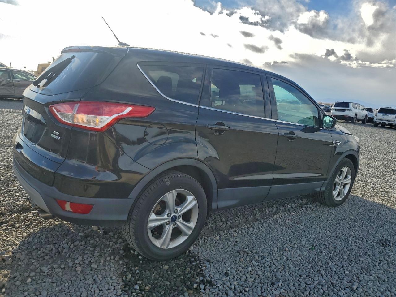 2015 FORD ESCAPE SE photo 3