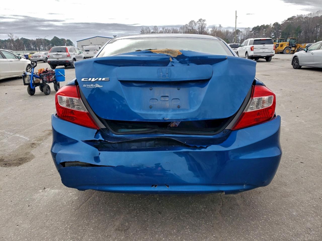 2012 HONDA CIVIC LX photo 6