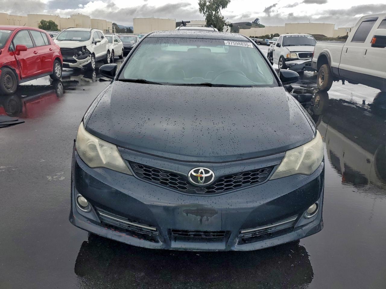 2014 TOYOTA CAMRY L photo 5
