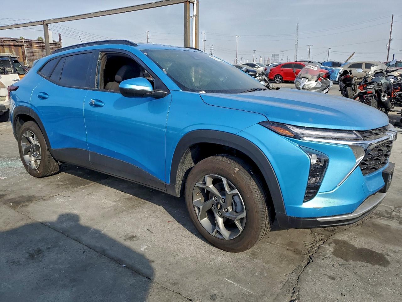 2025 CHEVROLET TRAX 1LT photo 4