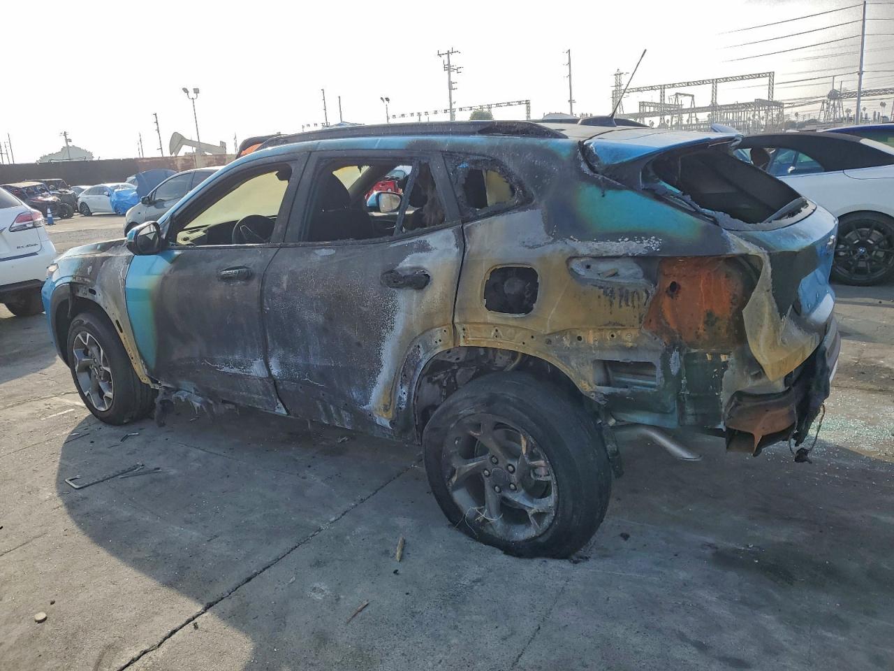 2025 CHEVROLET TRAX 1LT photo 2
