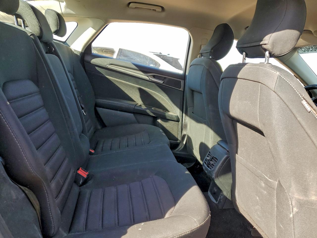 2017 FORD FUSION SE photo 10