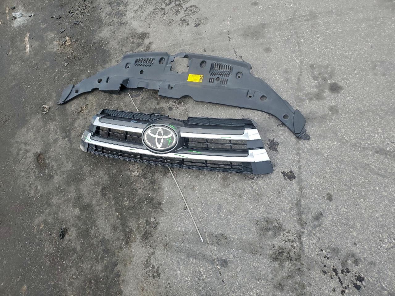 2018 TOYOTA HIGHLANDER LIMITED photo 13