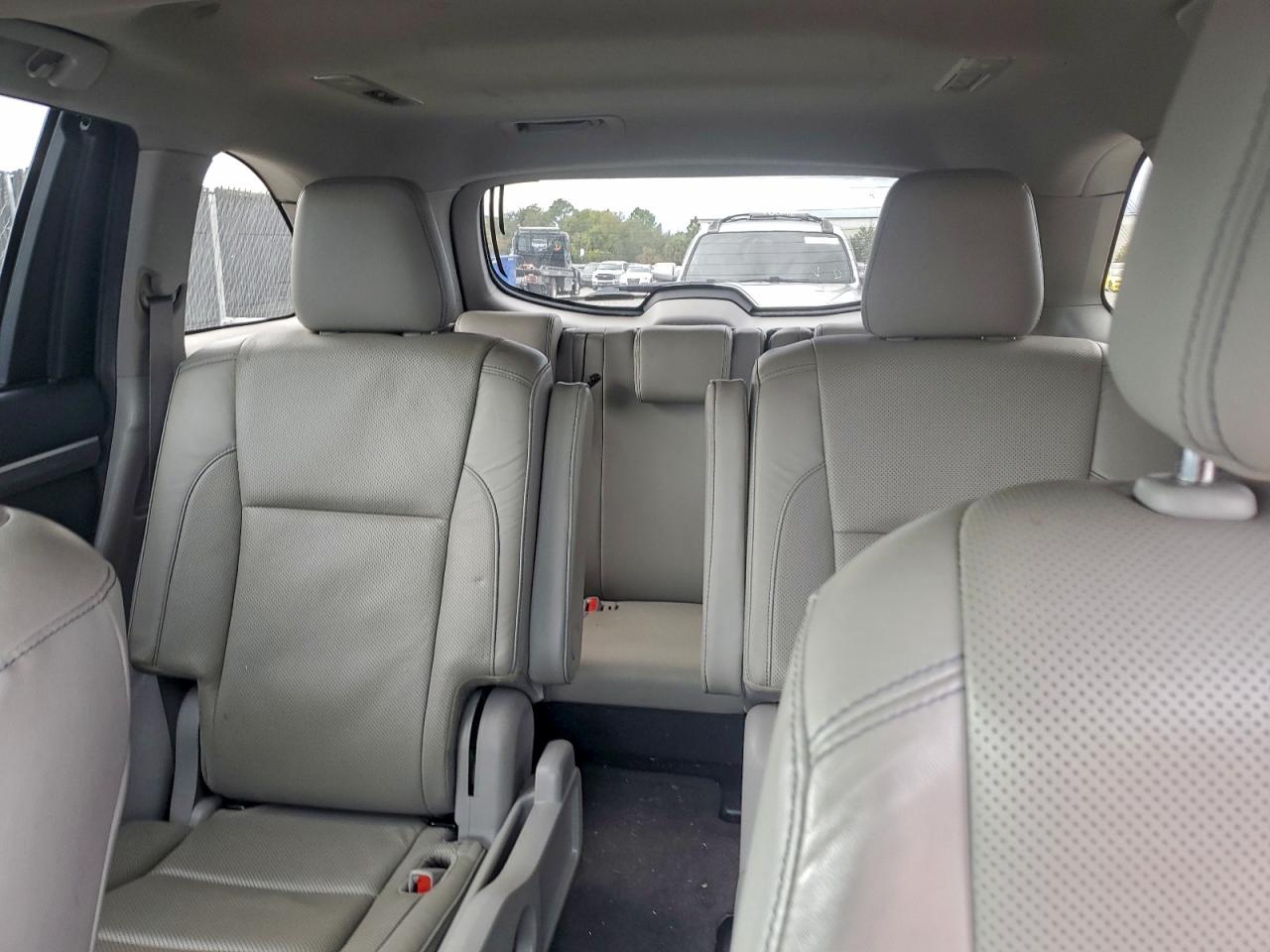 2018 TOYOTA HIGHLANDER LIMITED photo 10