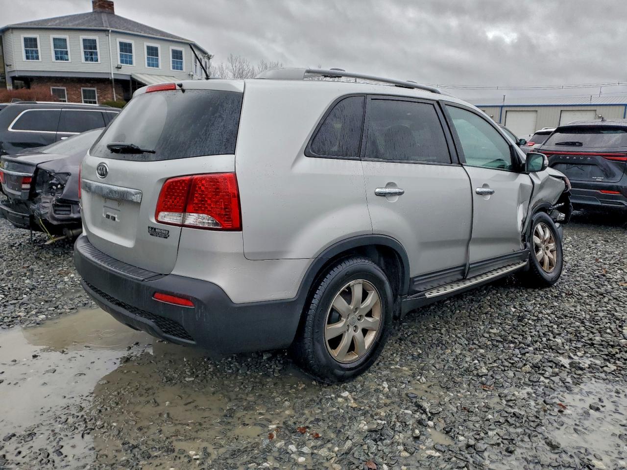2013 KIA SORENTO LX photo 3