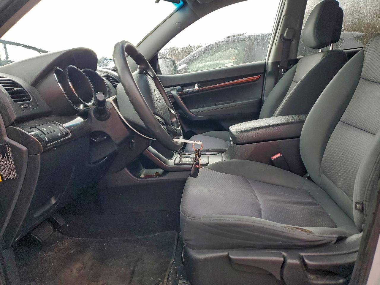 2013 KIA SORENTO LX photo 7
