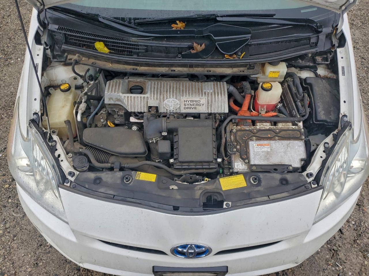 2011 TOYOTA PRIUS photo 11