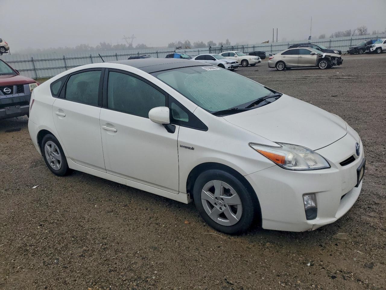 2011 TOYOTA PRIUS photo 4