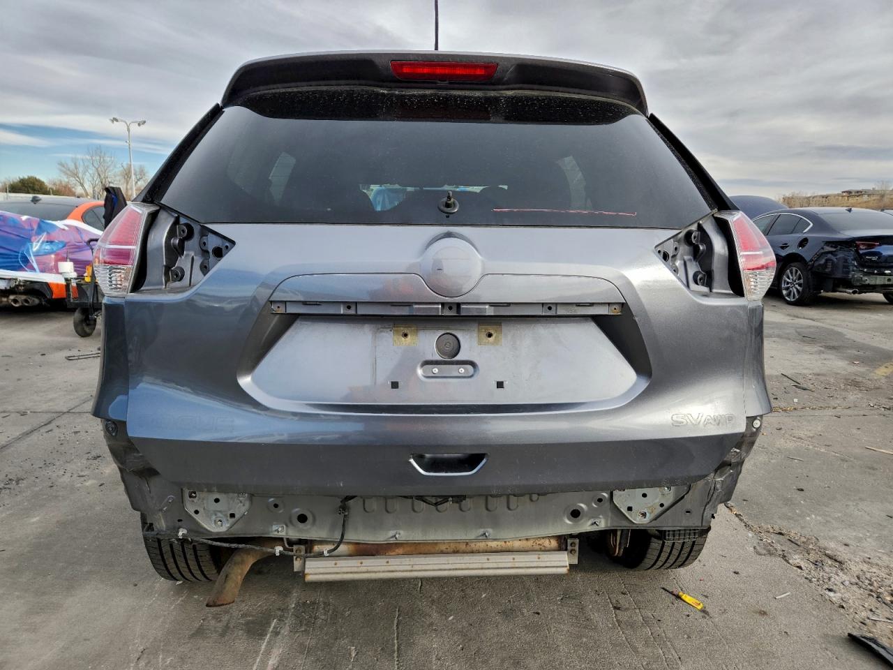 2016 NISSAN ROGUE S photo 6