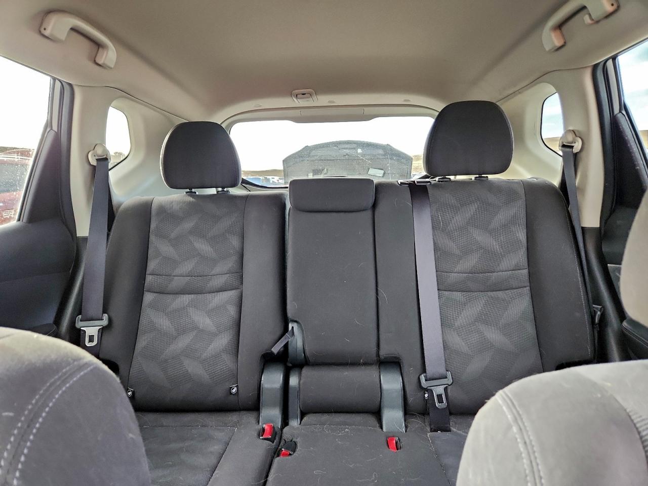 2016 NISSAN ROGUE S photo 10