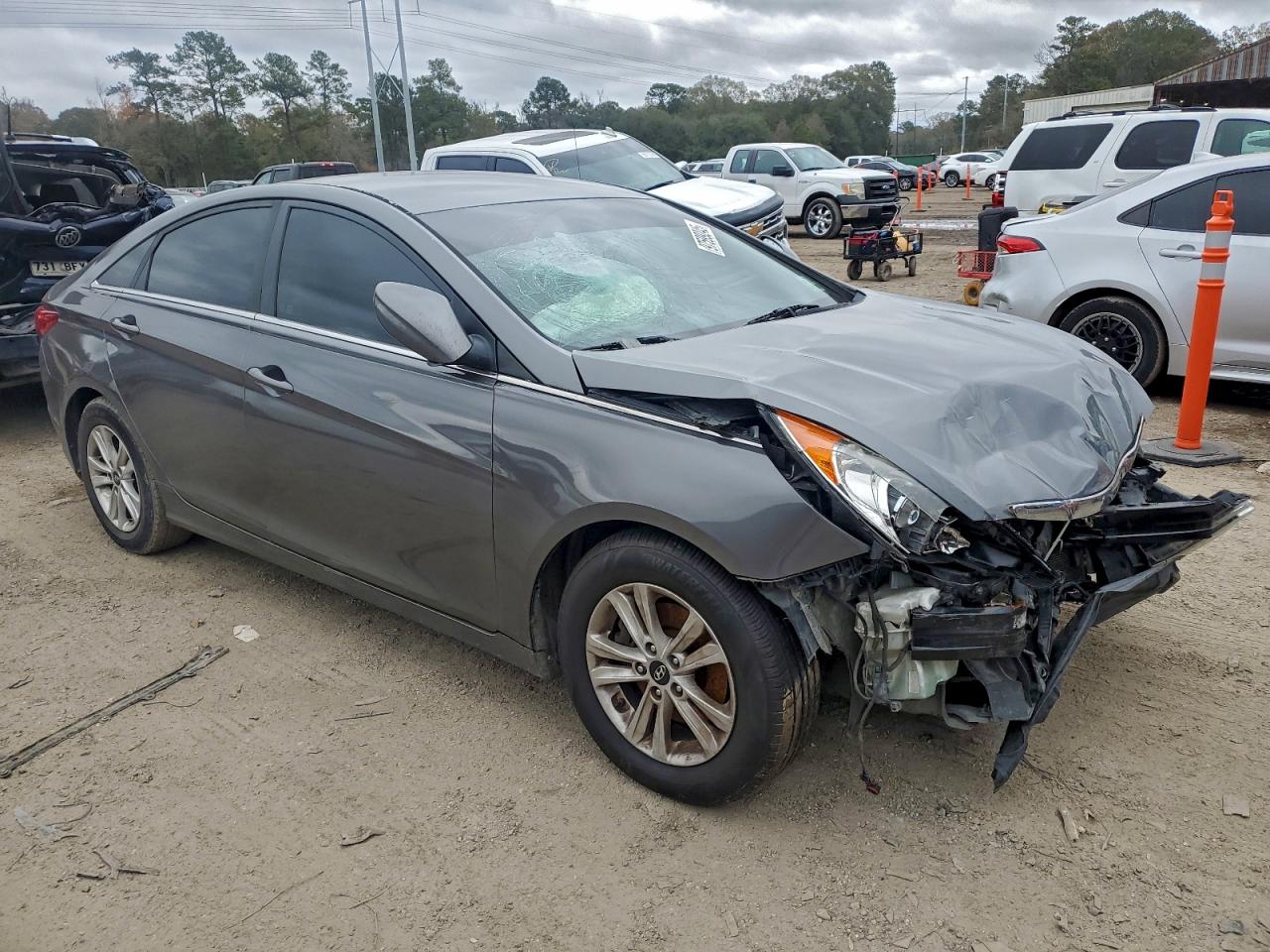 2013 HYUNDAI SONATA GLS photo 4