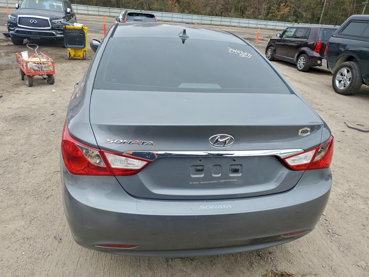2013 HYUNDAI SONATA GLS photo 6