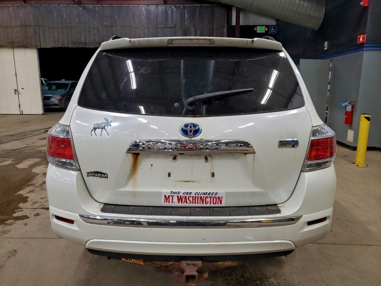 2011 TOYOTA HIGHLANDER HYBRID photo 6