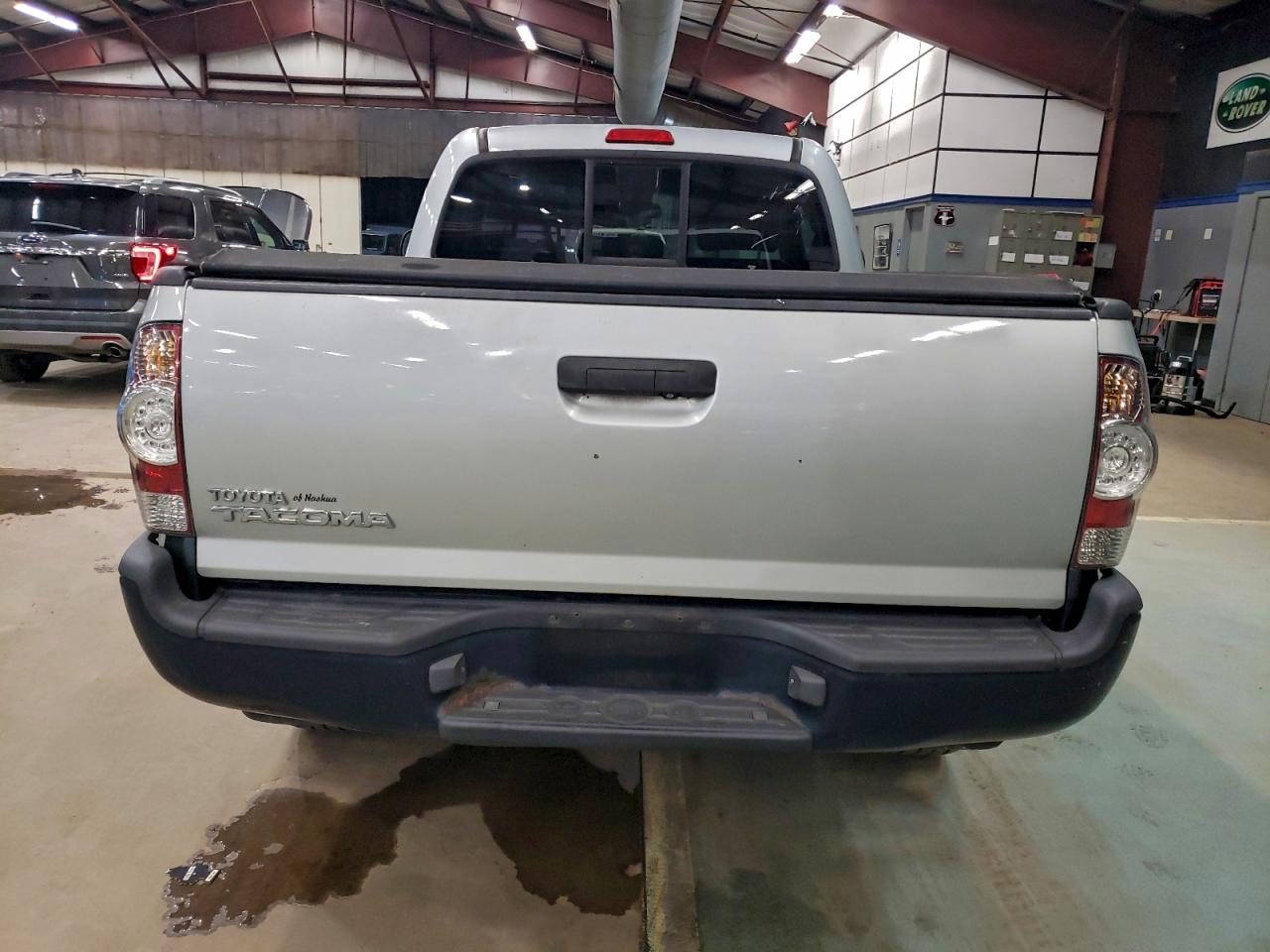 2009 TOYOTA TACOMA photo 6