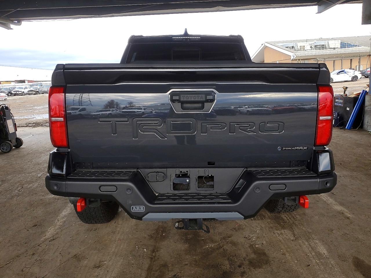 2024 TOYOTA TACOMA DOUBLE CAB photo 6
