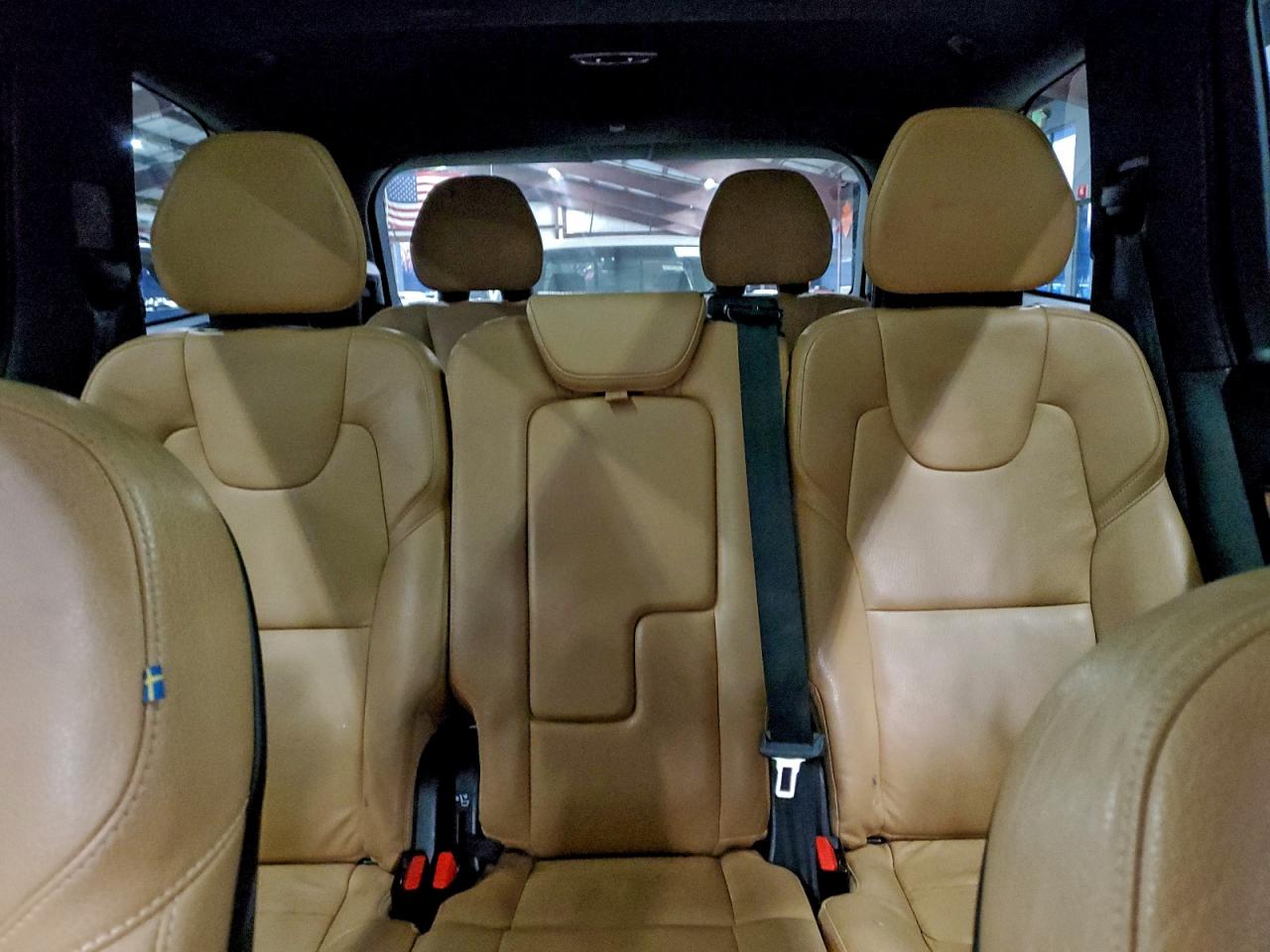 2019 VOLVO XC90 T6 MOMENTUM photo 19