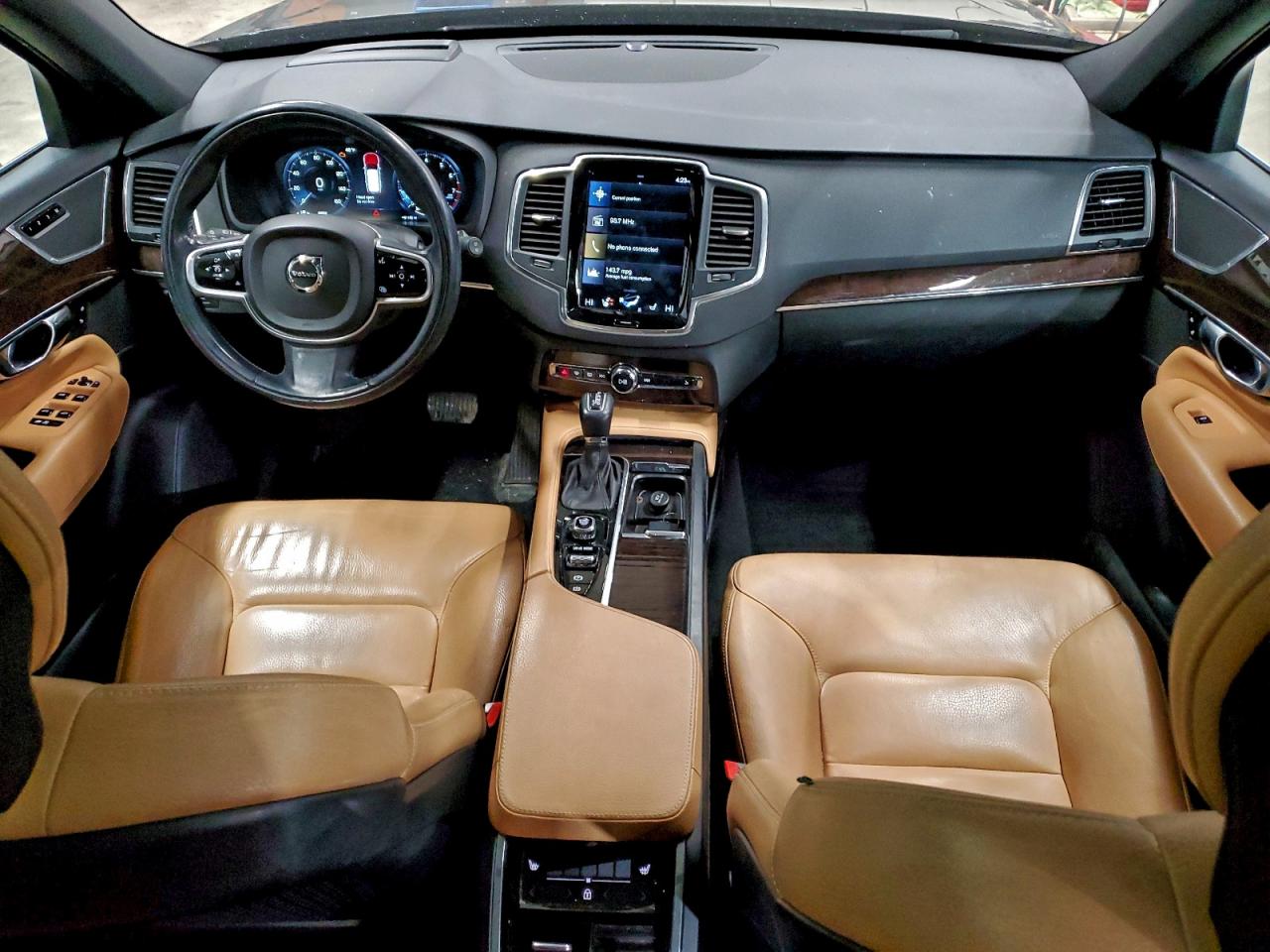 2019 VOLVO XC90 T6 MOMENTUM photo 15