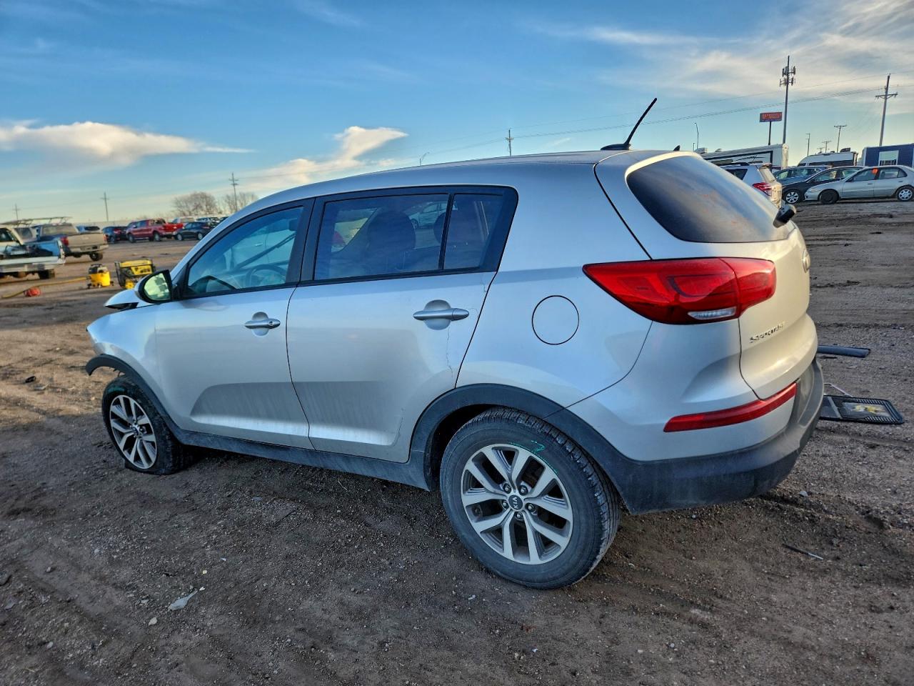 2016 KIA SPORTAGE LX photo 3