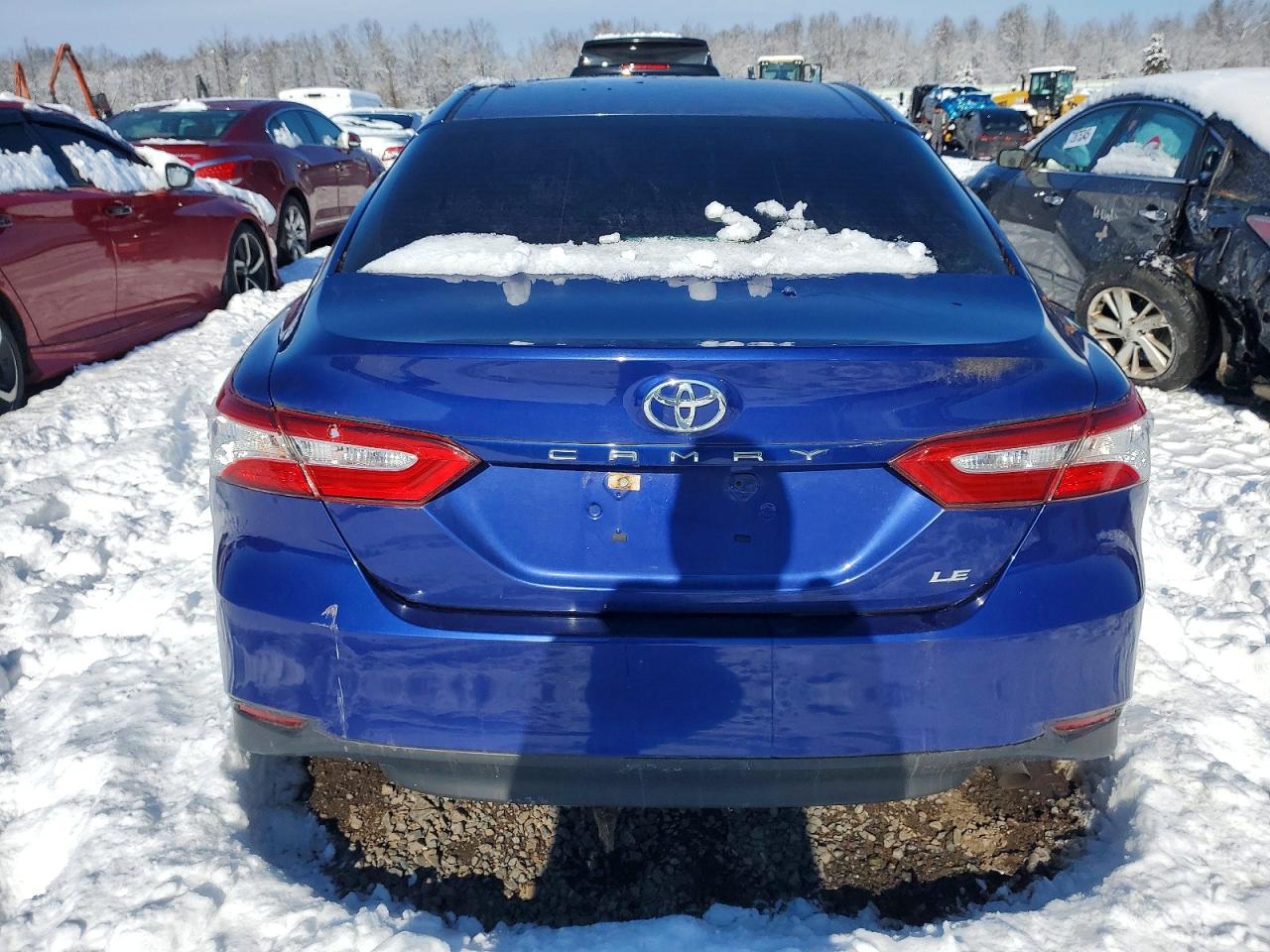 2018 TOYOTA CAMRY L photo 11