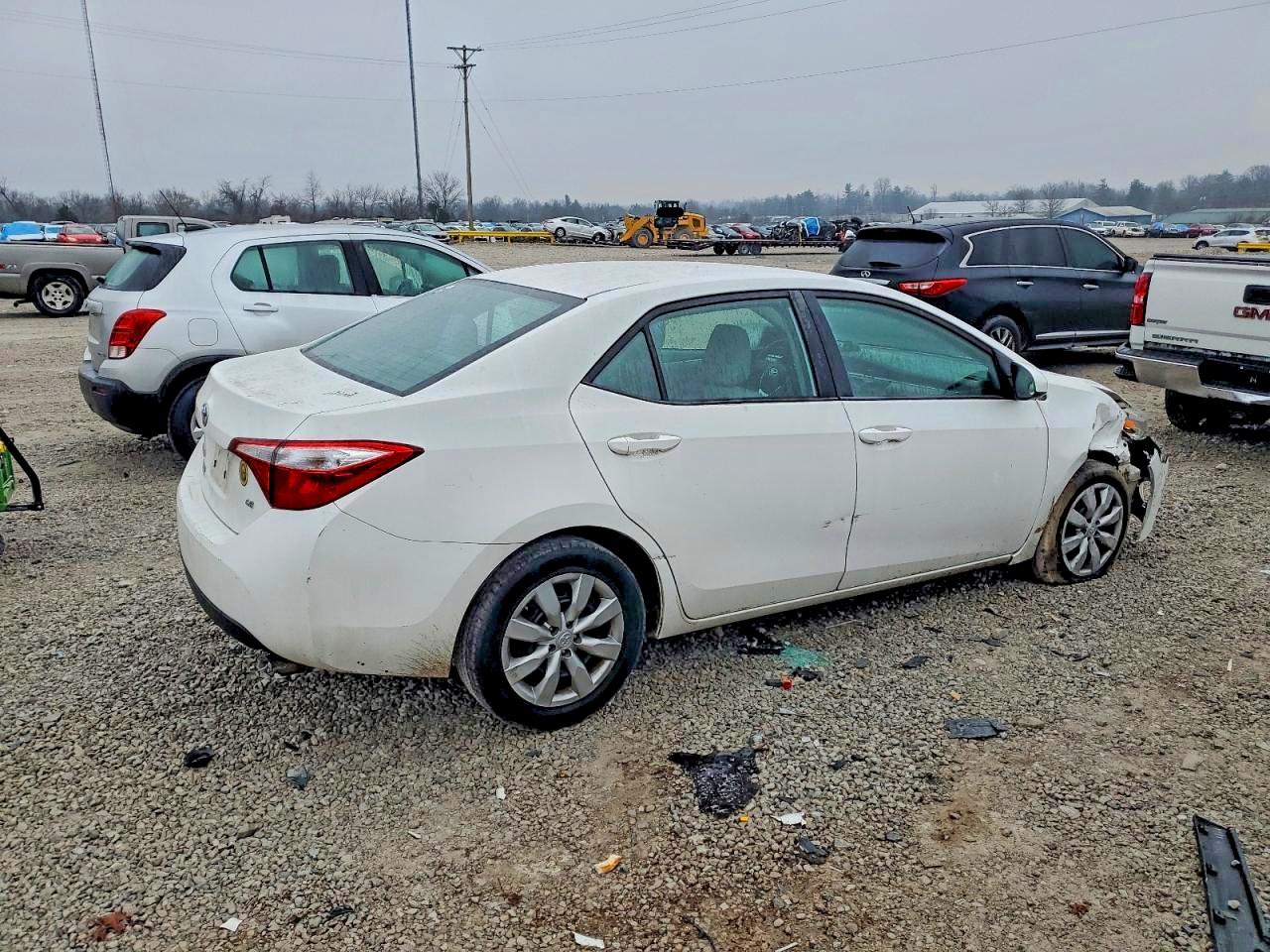 2015 TOYOTA COROLLA L photo 3
