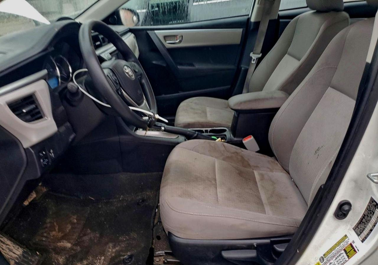 2015 TOYOTA COROLLA L photo 7