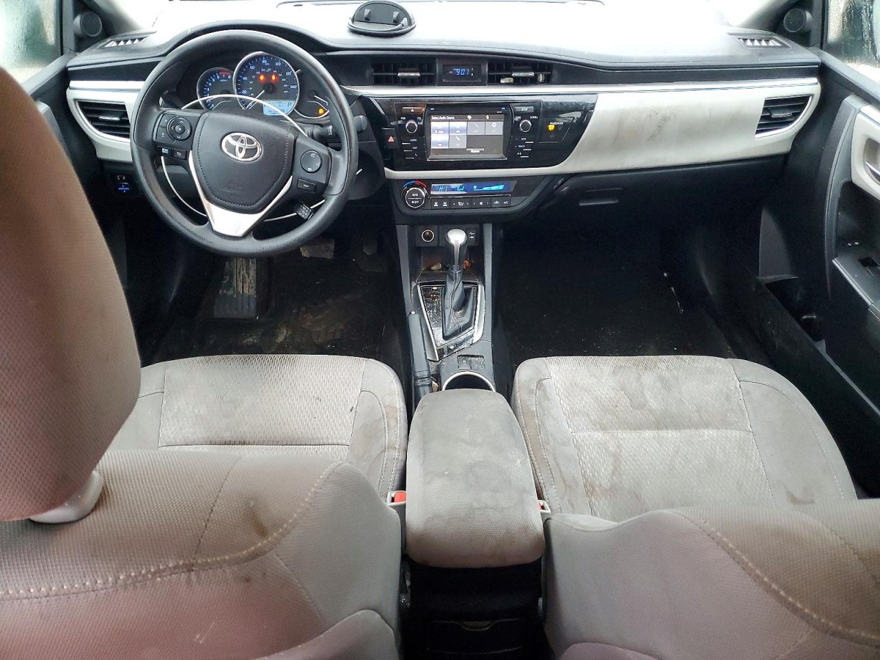 2015 TOYOTA COROLLA L photo 8
