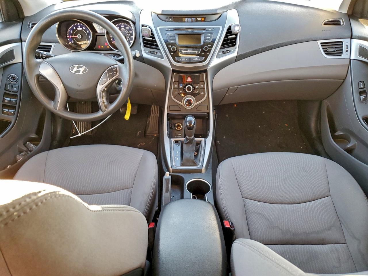 2014 HYUNDAI ELANTRA SE photo 8