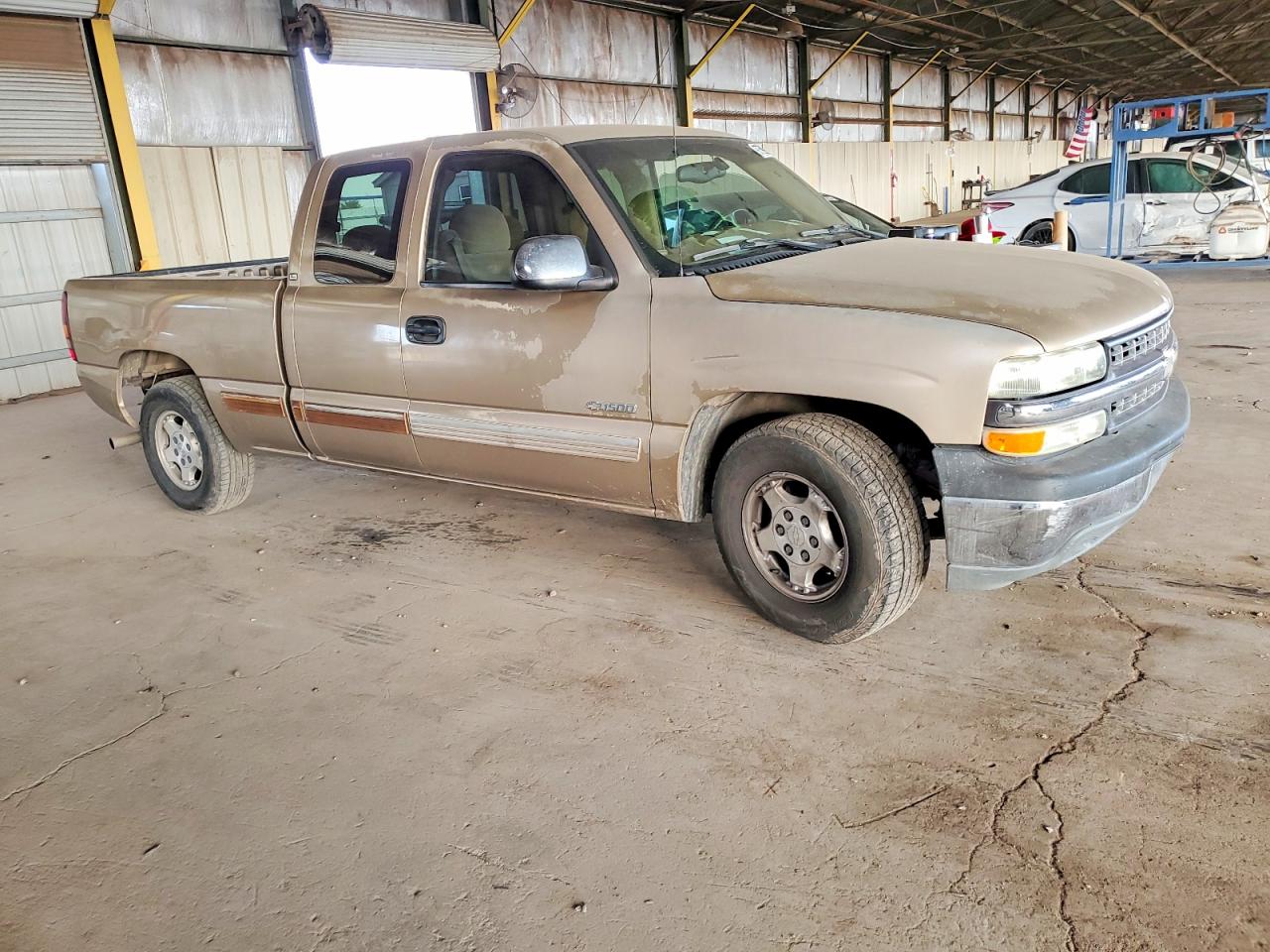 2000 CHEVROLET SILVERADO C1500 photo 4