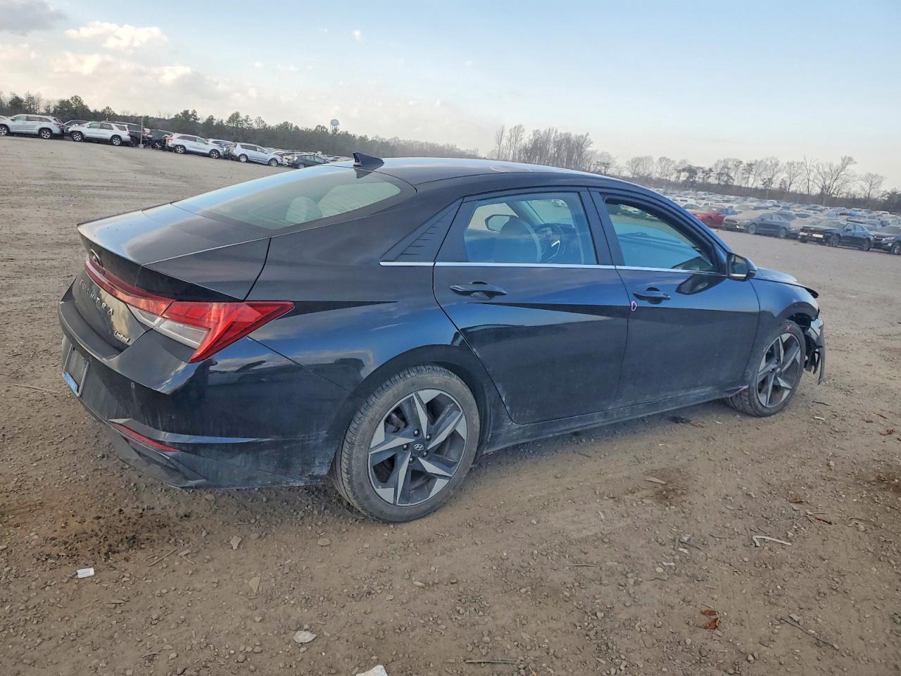 2023 HYUNDAI ELANTRA LIMITED photo 3