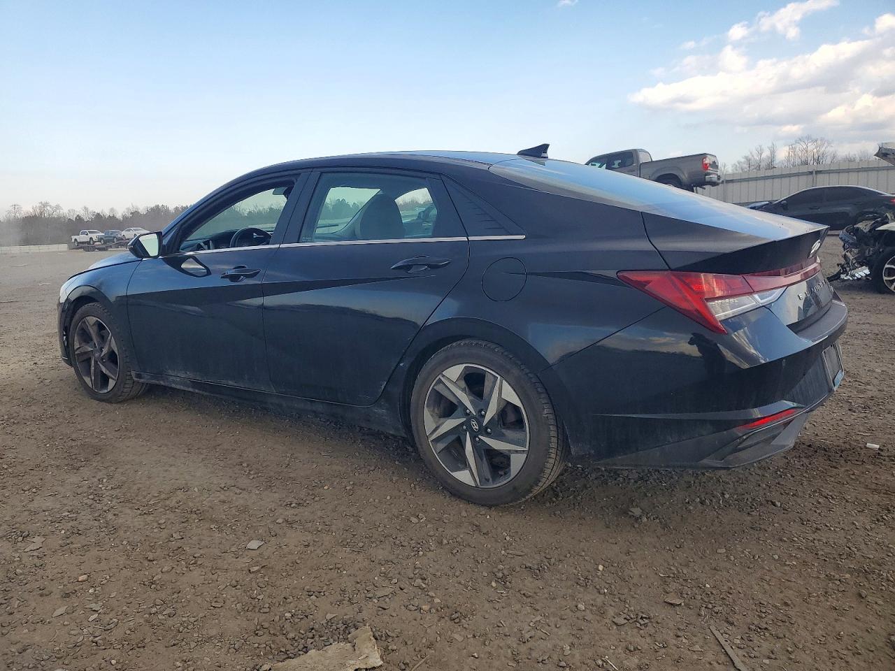 2023 HYUNDAI ELANTRA LIMITED photo 2