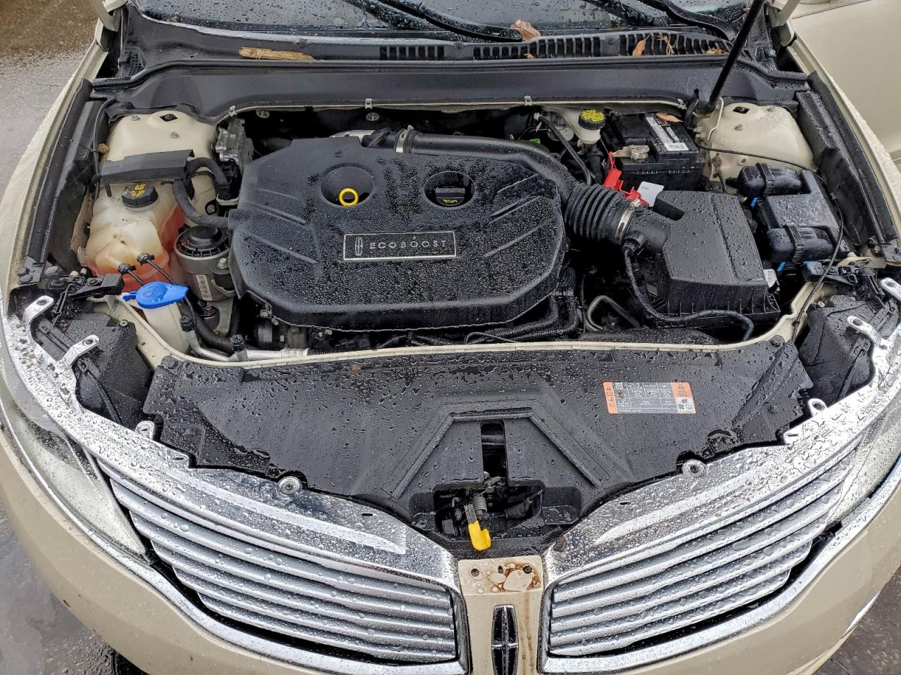 2016 LINCOLN MKZ photo 11