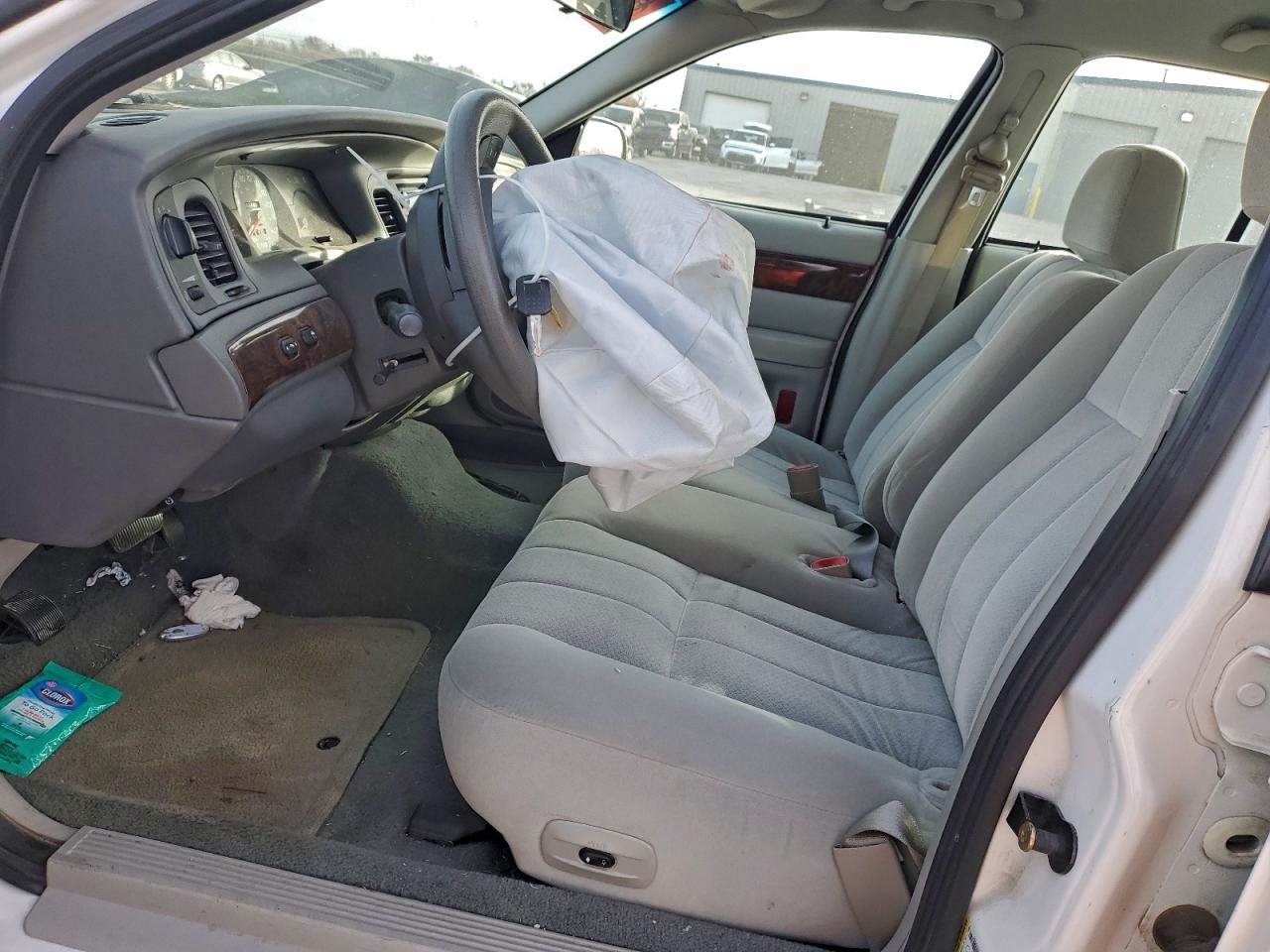 2005 MERCURY GRAND MARQUIS GS photo 7