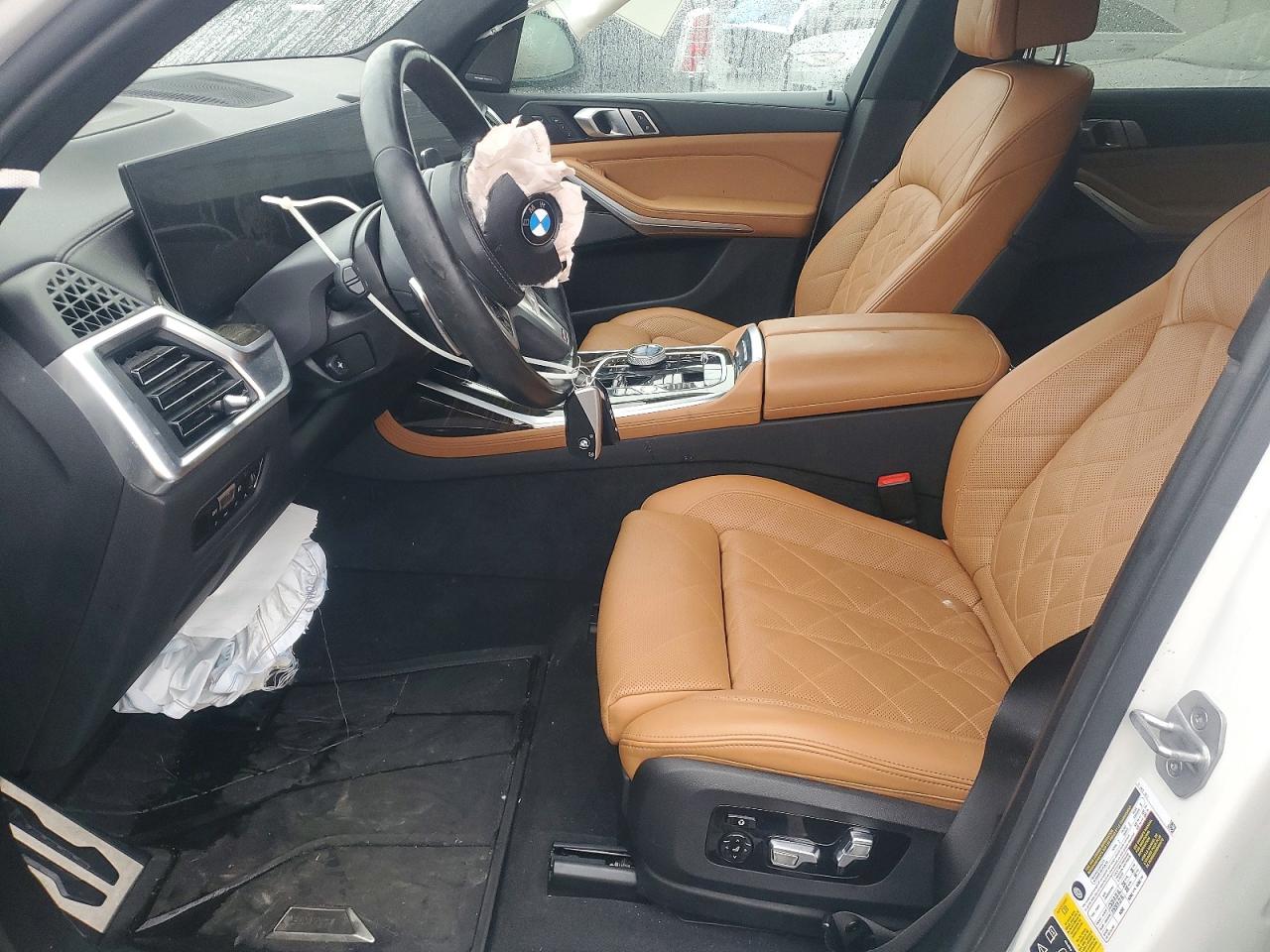 2023 BMW X7 XDRIVE40I photo 7
