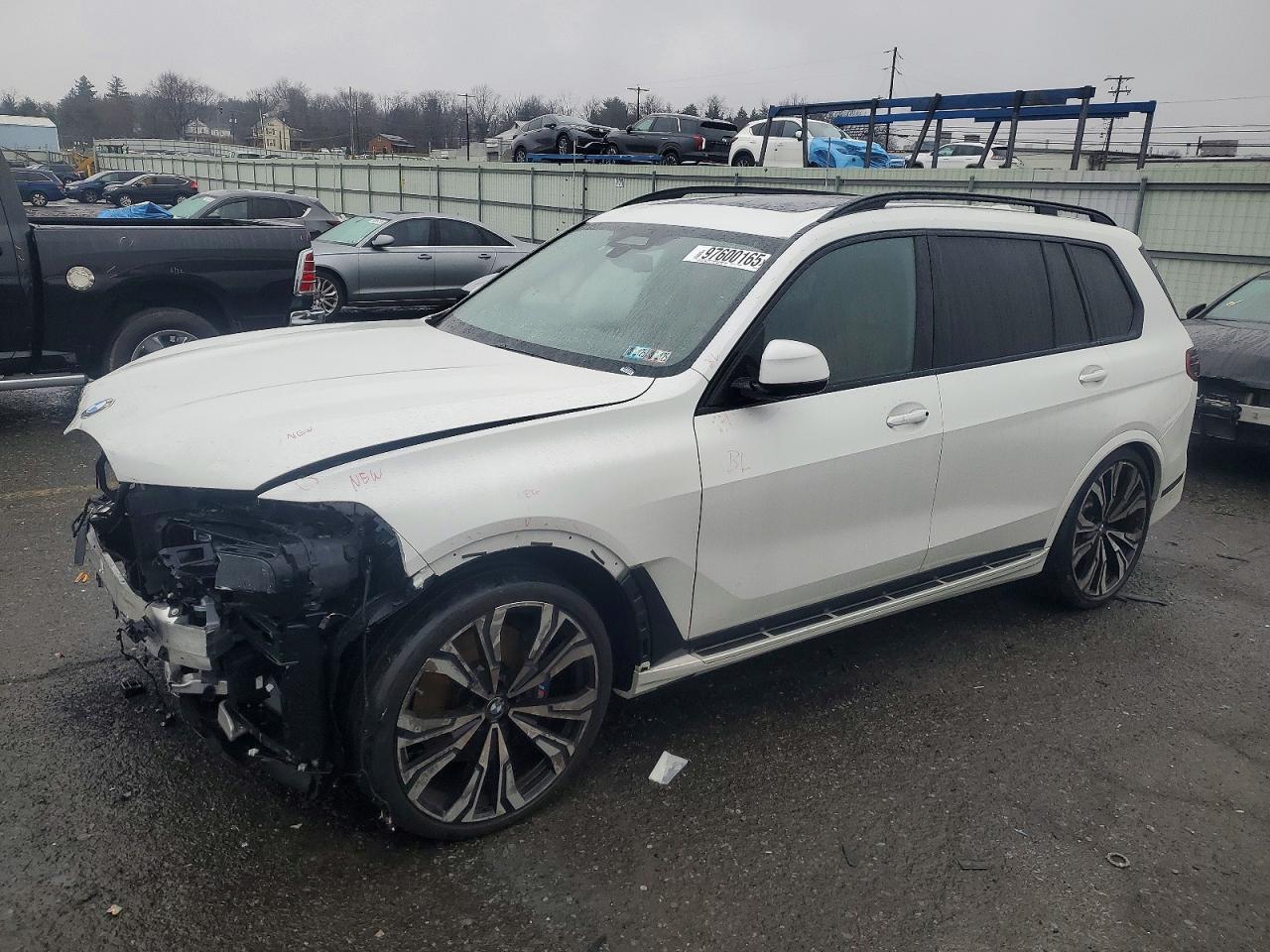 2023 BMW X7