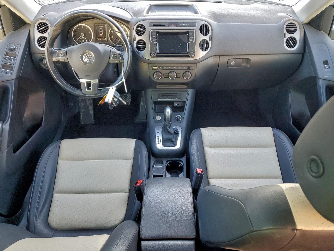 2017 VOLKSWAGEN TIGUAN WOLFSBURG photo 8