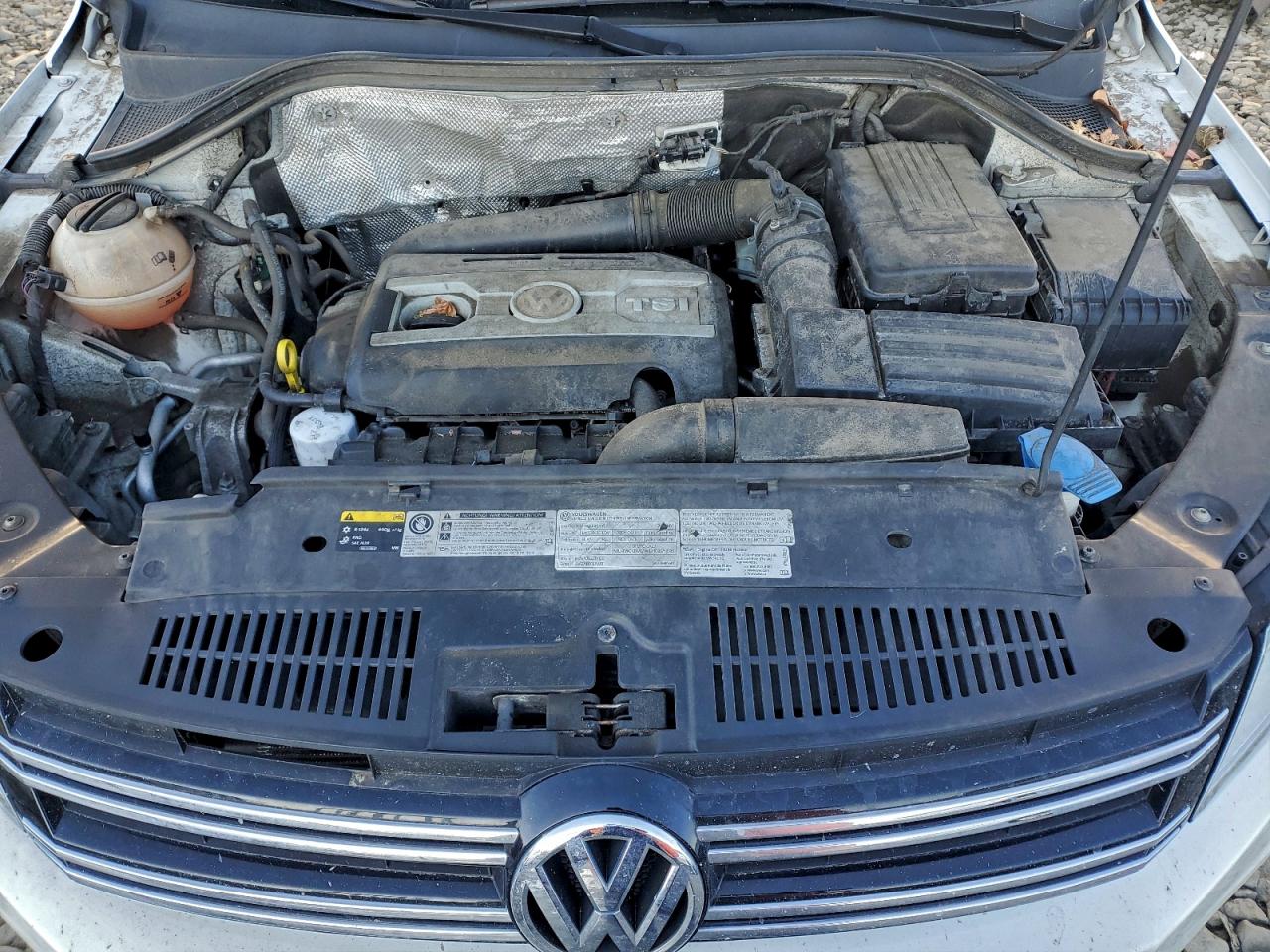 2017 VOLKSWAGEN TIGUAN WOLFSBURG photo 11