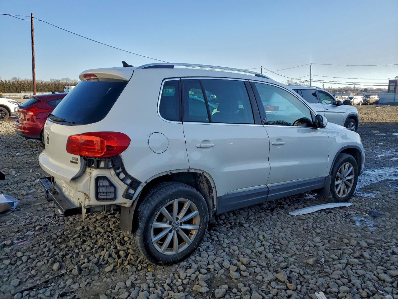 2017 VOLKSWAGEN TIGUAN WOLFSBURG photo 3