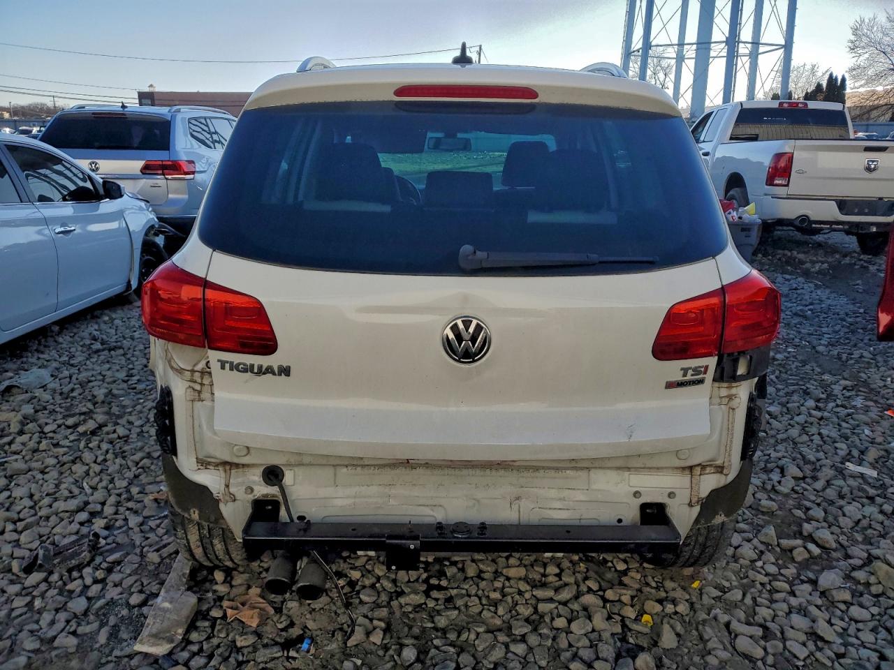 2017 VOLKSWAGEN TIGUAN WOLFSBURG photo 6