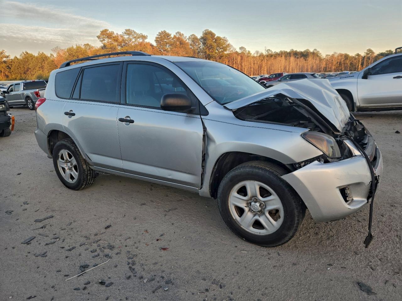 2012 TOYOTA RAV4 photo 4