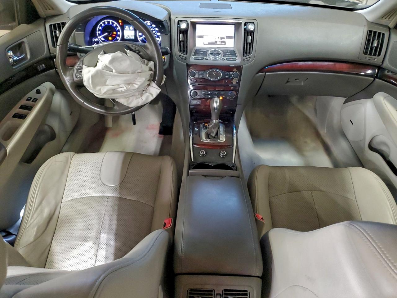 2011 INFINITI G37 BASE photo 8
