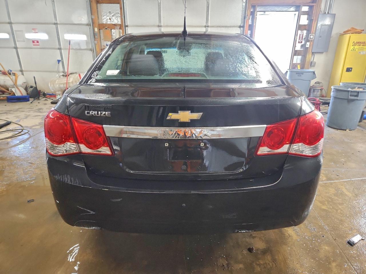 2014 CHEVROLET CRUZE LS photo 6