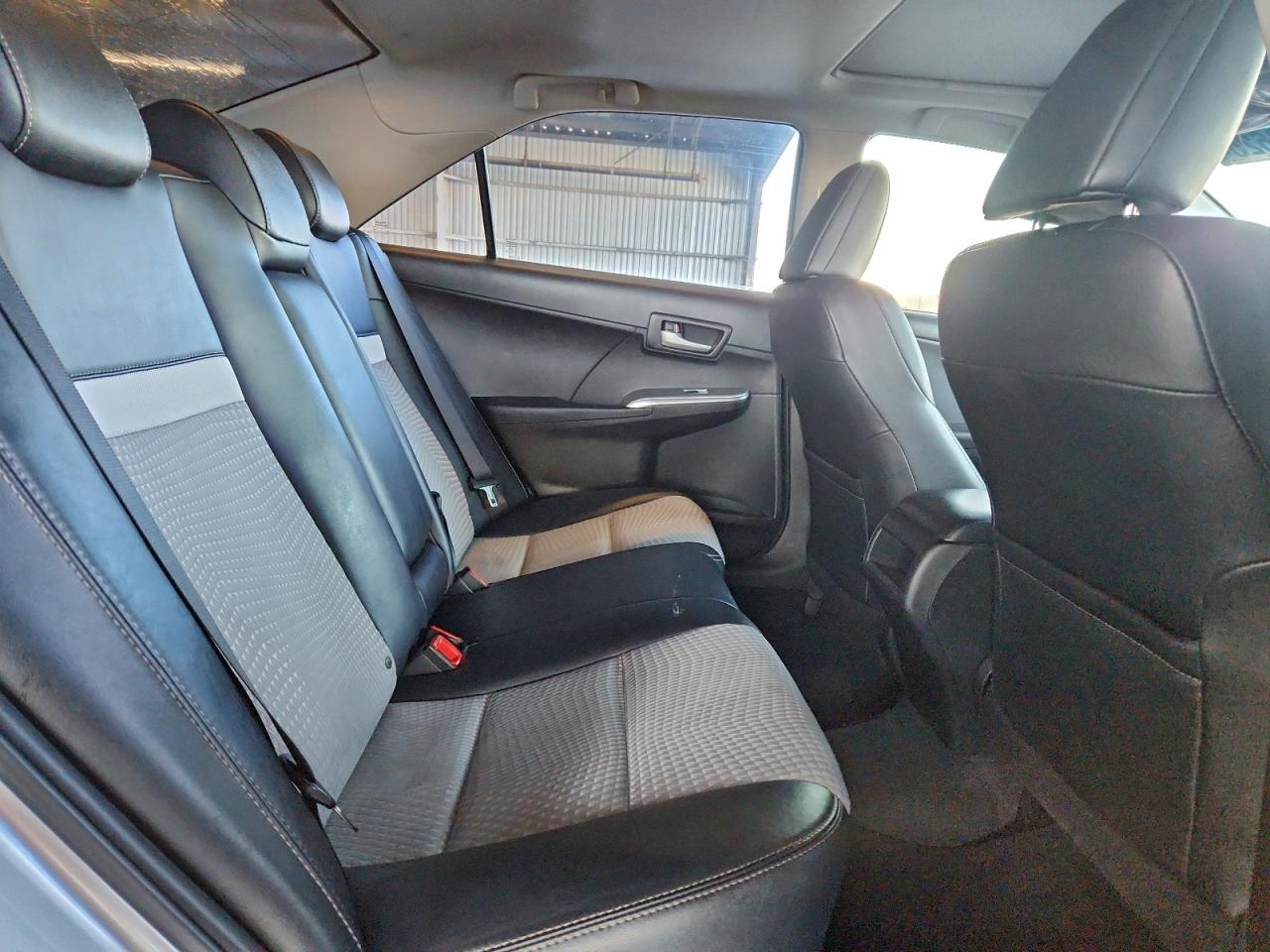 2012 TOYOTA CAMRY BASE photo 10