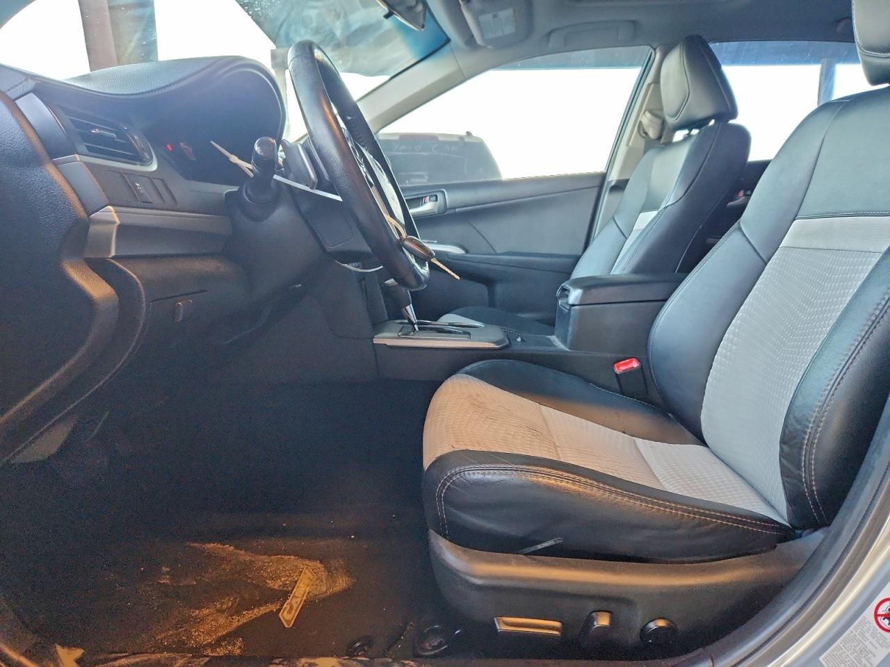 2012 TOYOTA CAMRY BASE photo 7