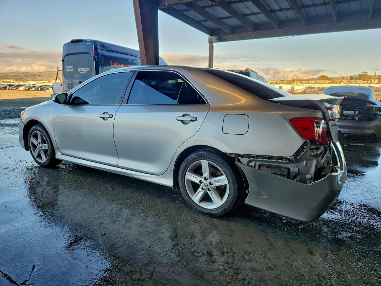 2012 TOYOTA CAMRY BASE photo 2