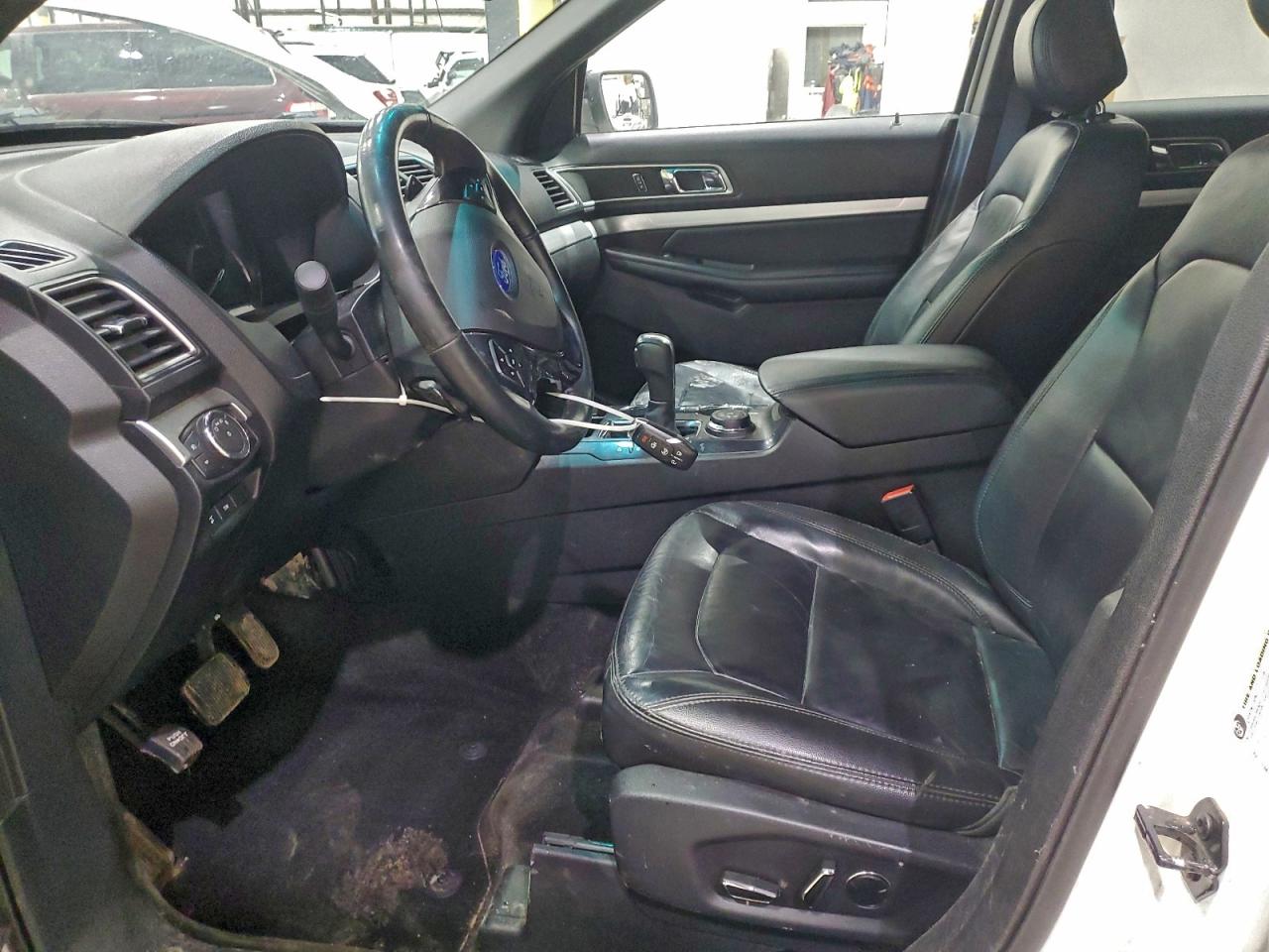 2016 FORD EXPLORER XLT photo 13