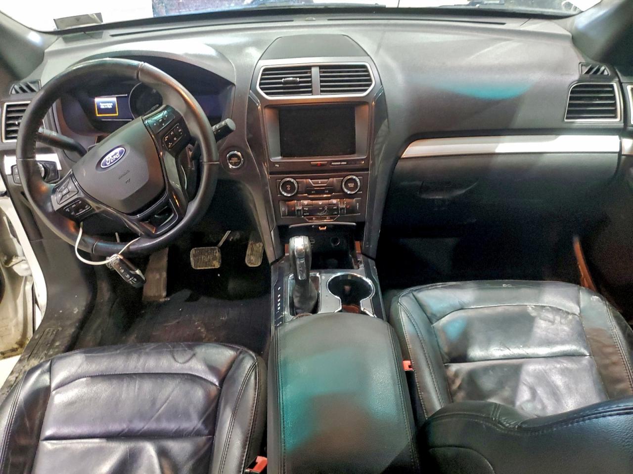 2016 FORD EXPLORER XLT photo 15