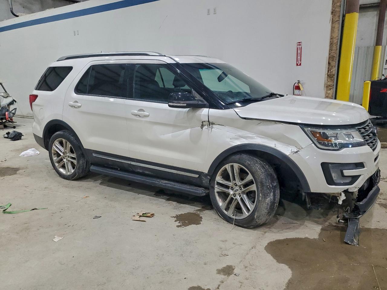 2016 FORD EXPLORER XLT photo 7