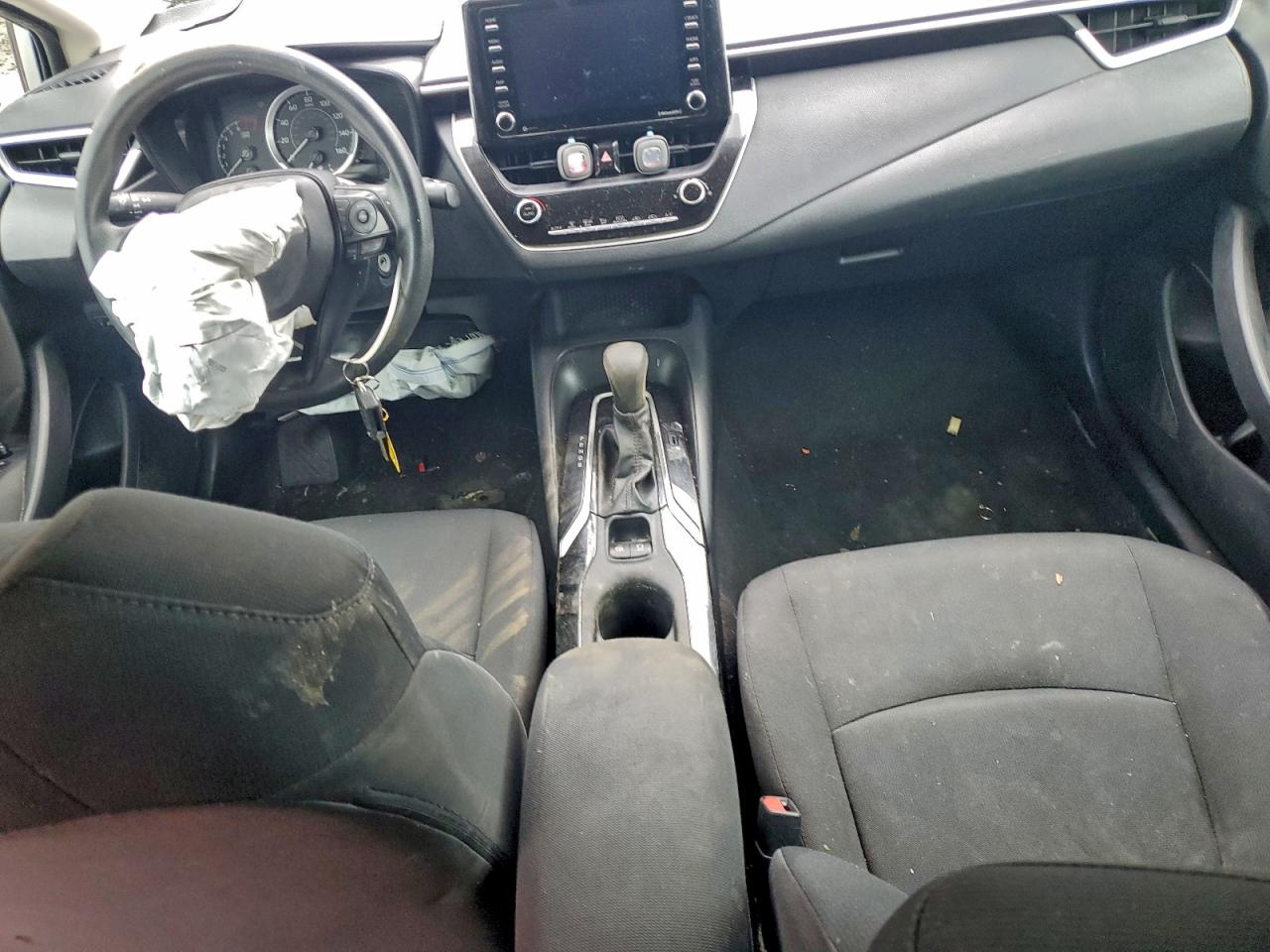 2021 TOYOTA COROLLA LE photo 8
